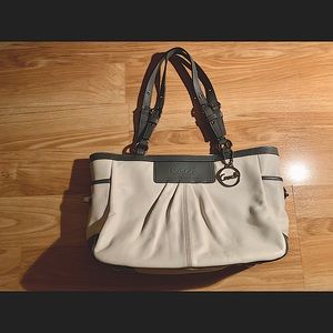 Almost New Coach East West Gallery Grey White TurnLock F13759 Leather Handbag